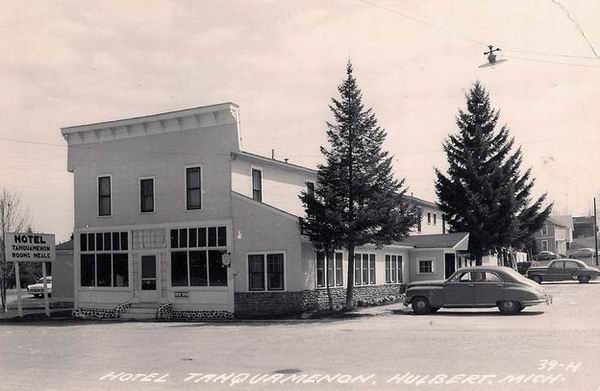 Hotel Tahquamenon Hulbert